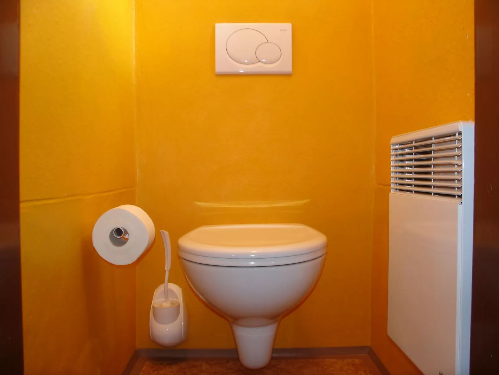 Charmantes, traditionelles Holzhaus-Inside