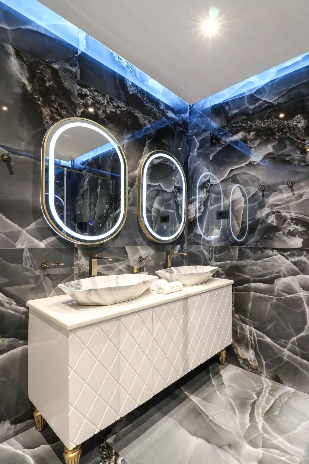 Villa Goldener Löwe-Image-tags.info