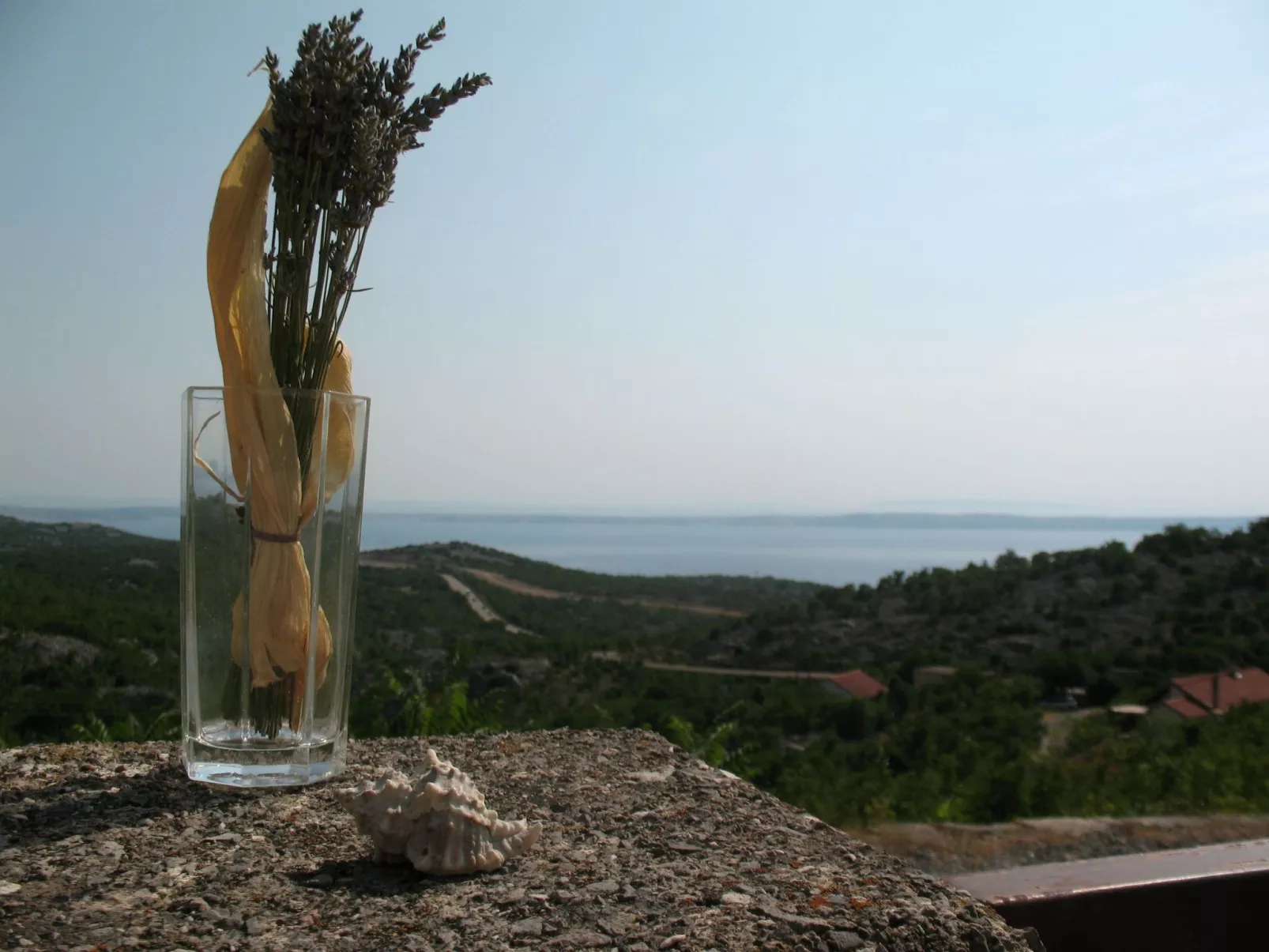 Für 6 Personen ca. 50 m&sup2; in Jablanac, Adriaküste Kroatien (Kvarner Bucht)-Dehors