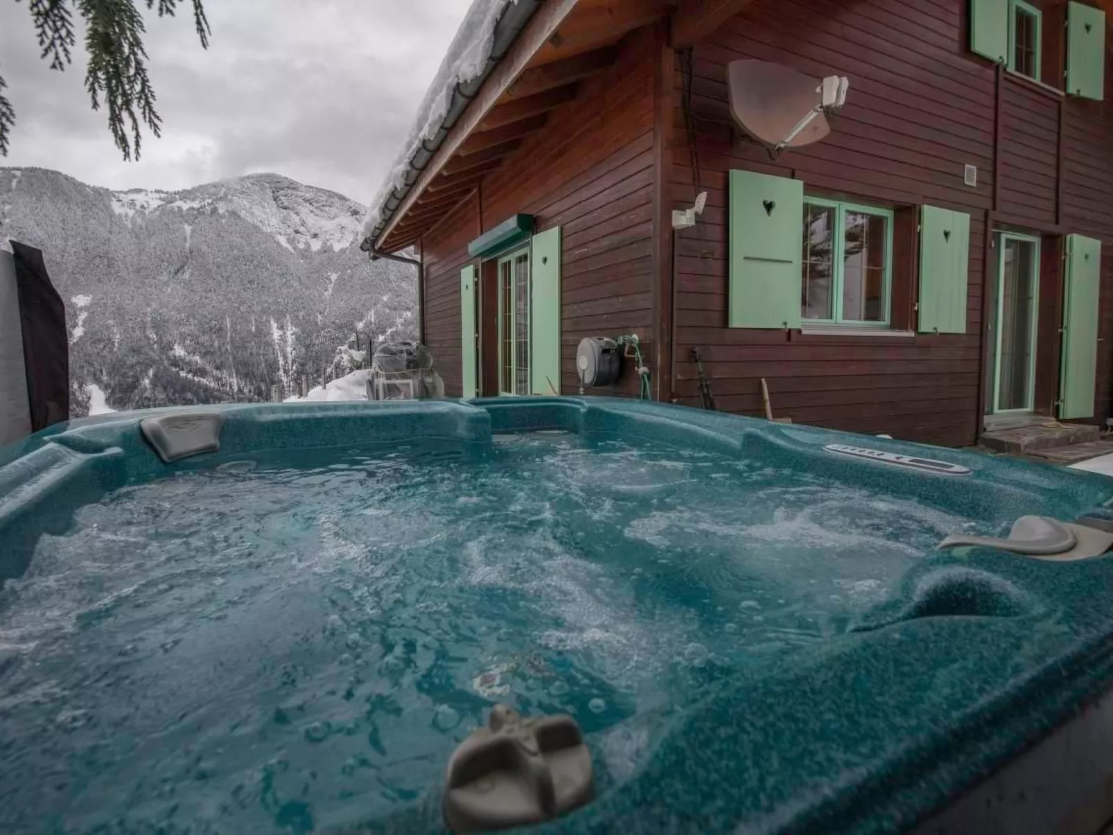 Wunderschönes Luxus-Chalet mit Seesicht-Dehors