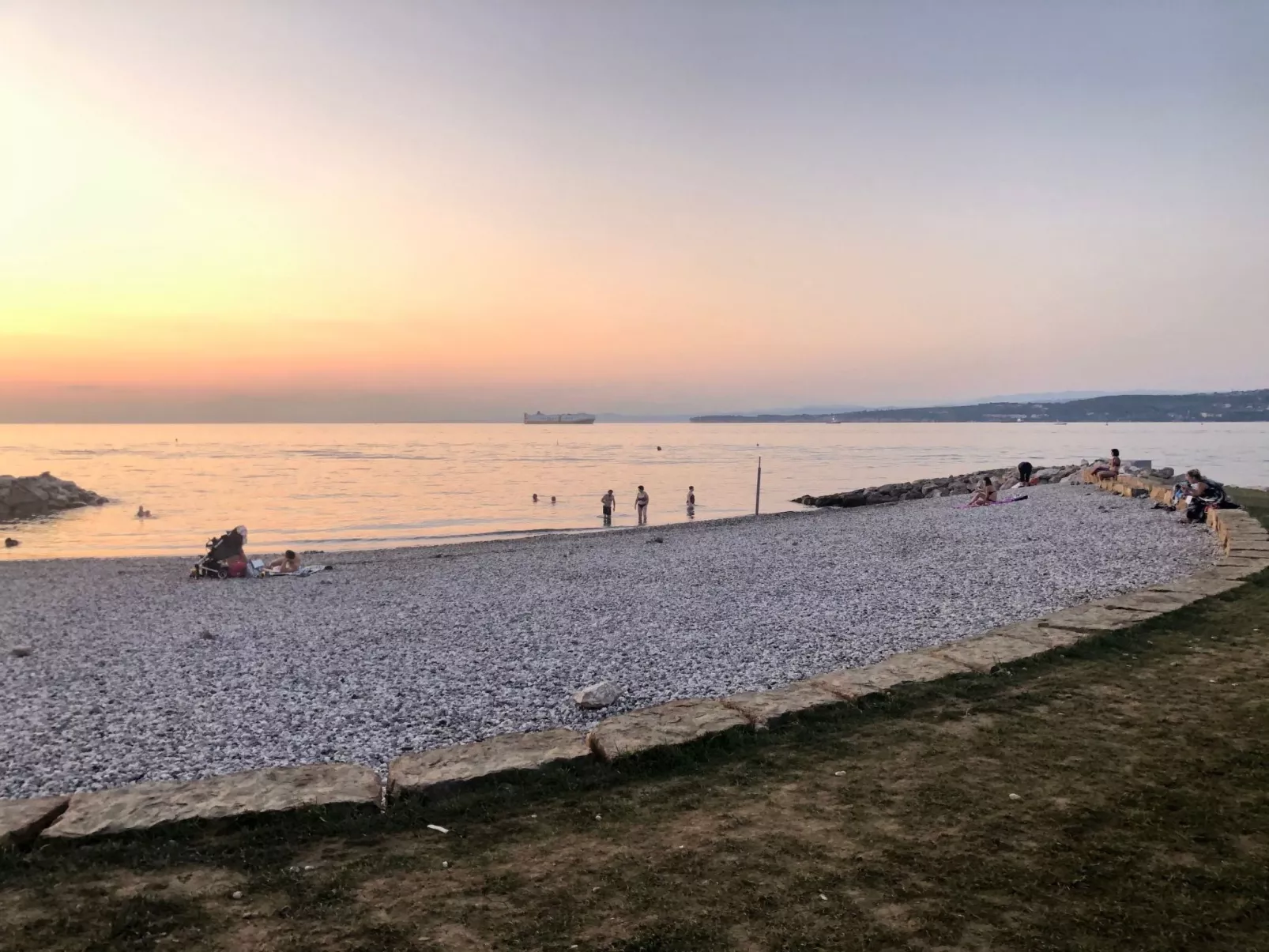 Unterkunf ideal für Stadtbesichtigung  und  Restaurantbesuche  nach dem baden i-Dehors