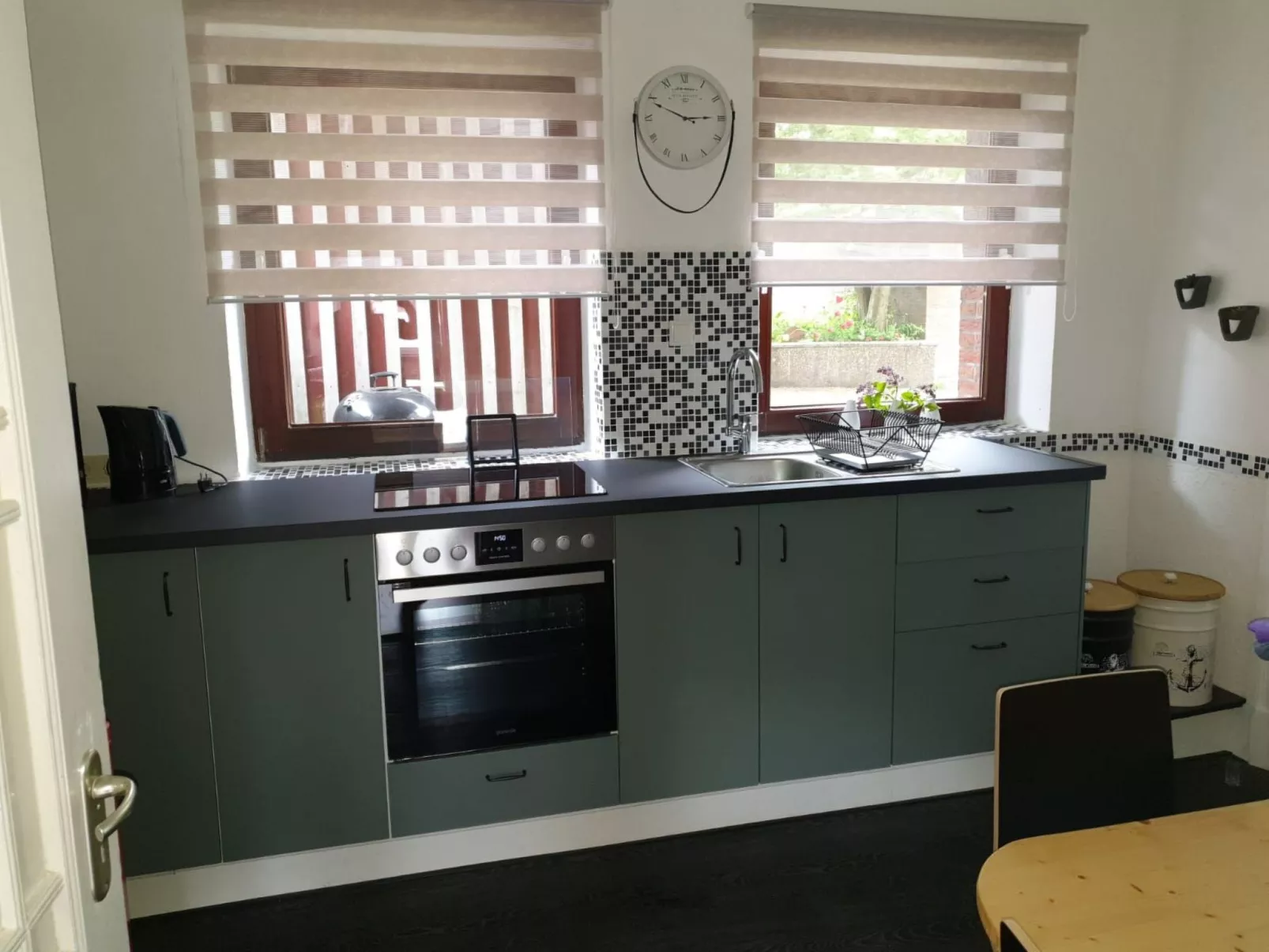 FeWo Hein ! Da sein-Drinnen