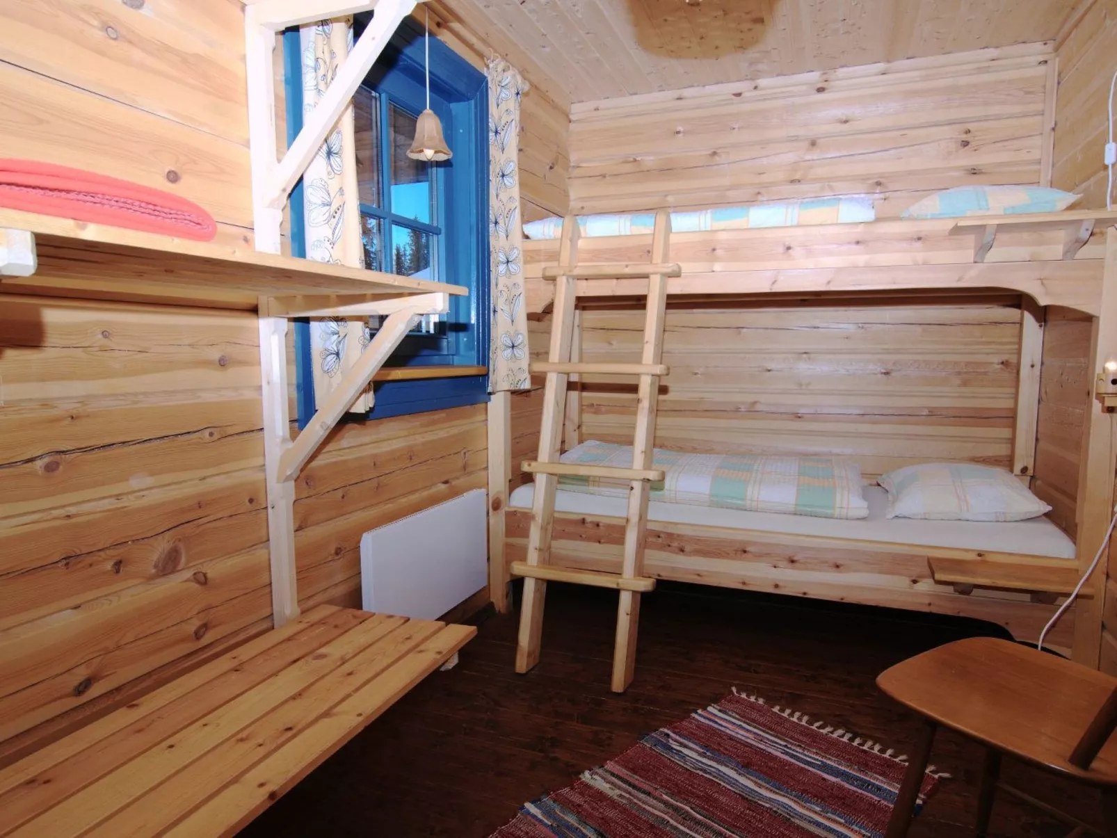 Charmantes modernes Blockhaus mit Kamin-Inside