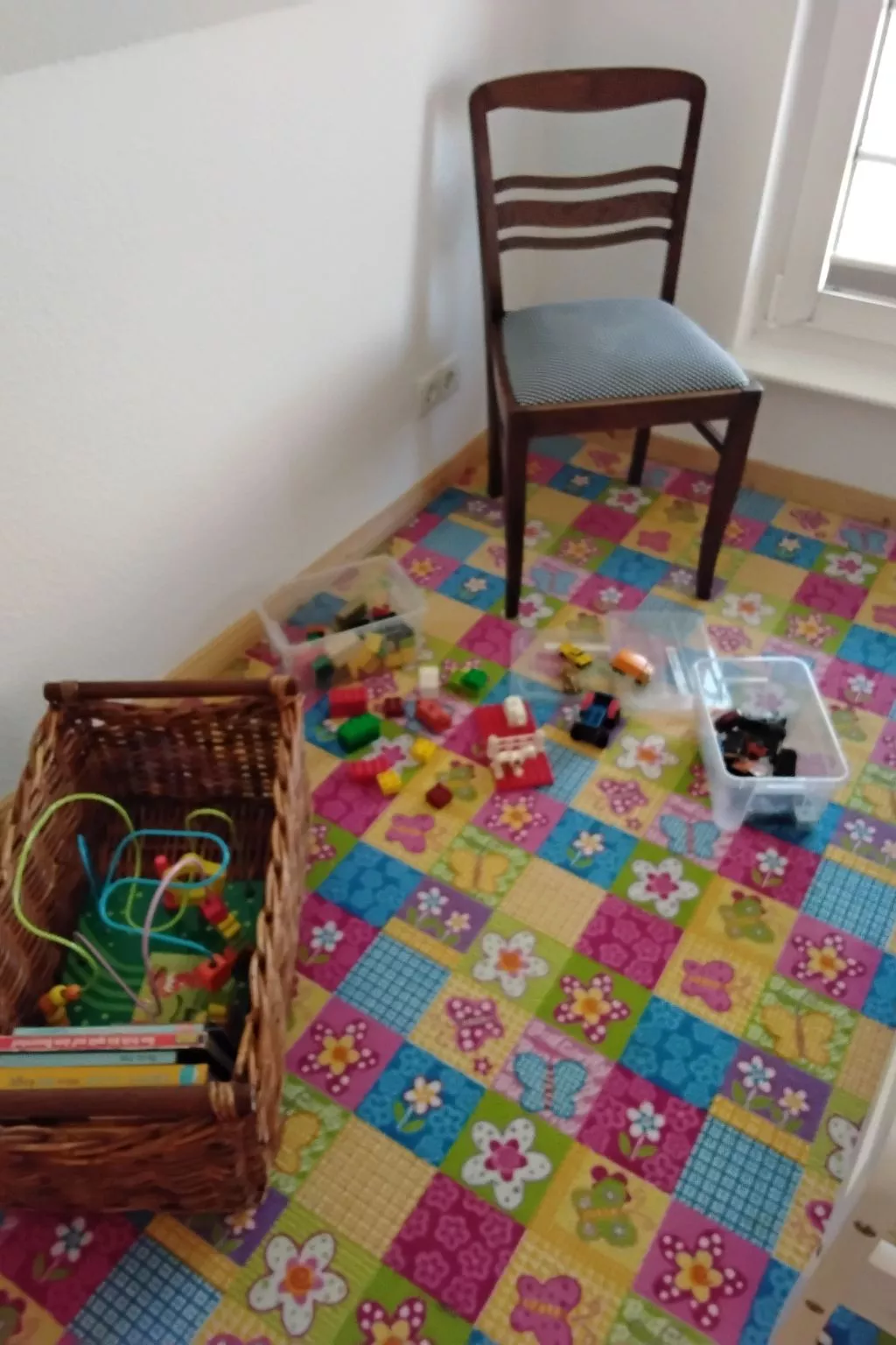 Auf zwei Etagen mit Gartennutzung-Drinnen