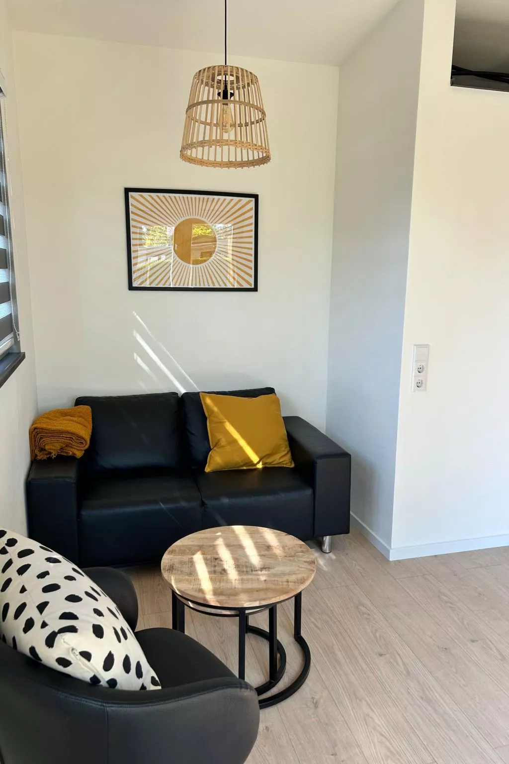 Winziges Sonnenhaus-Drinnen