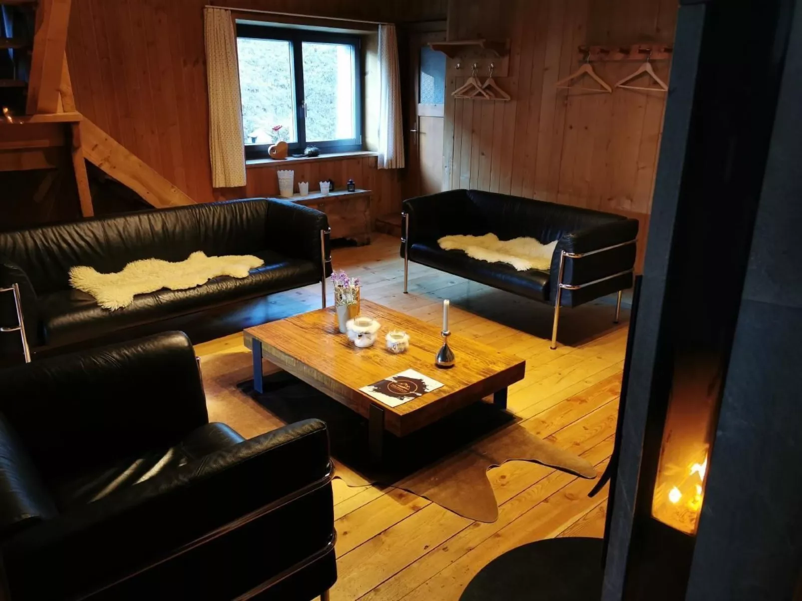 Maiensäss 5.5 Zi sonnig und rustikal-Inside