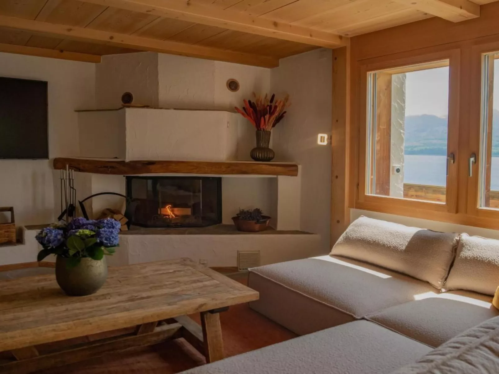 Chalet am See mit Panorama Aussicht-Dedans