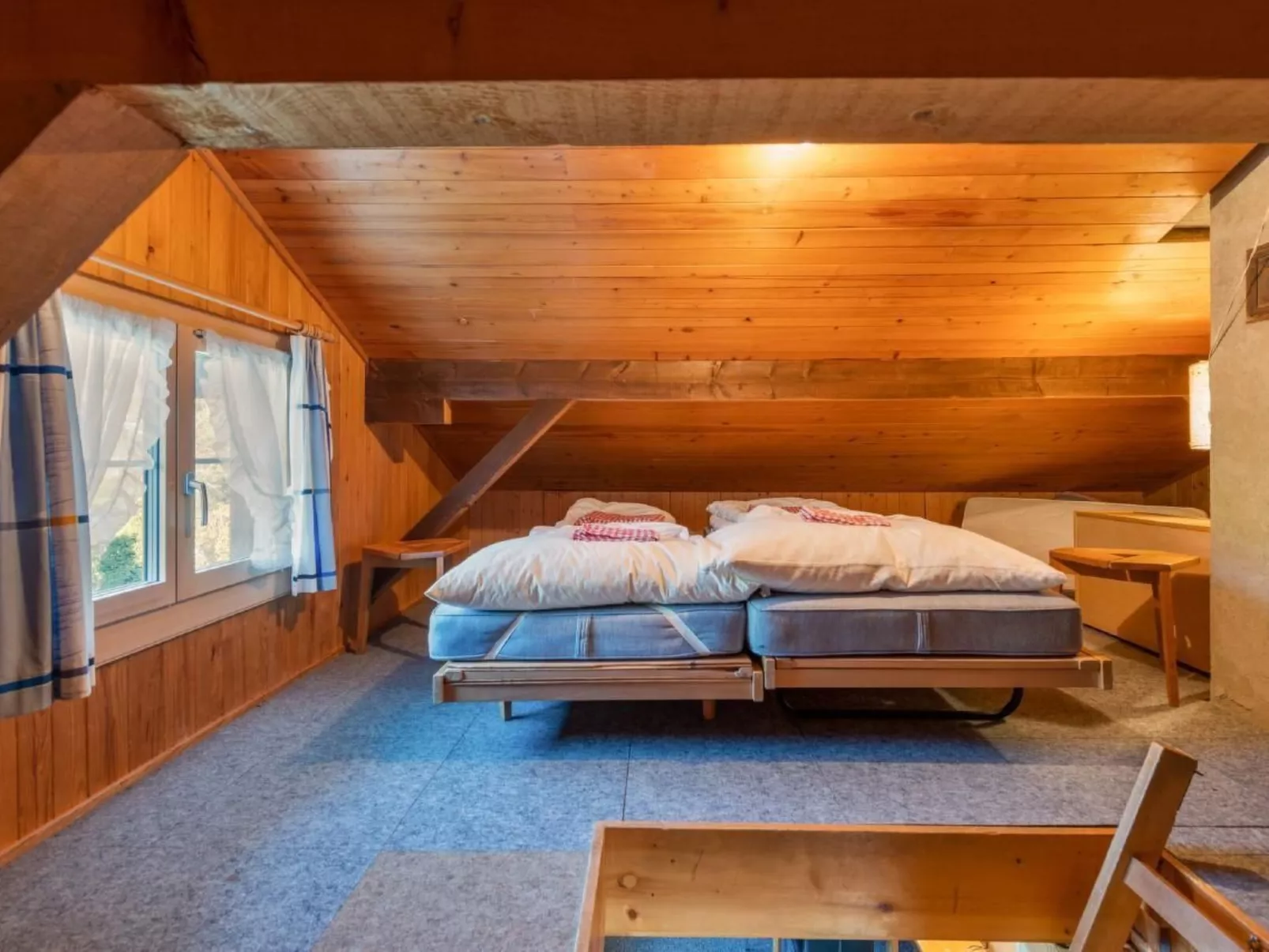 Alte Landstrasse-Inside