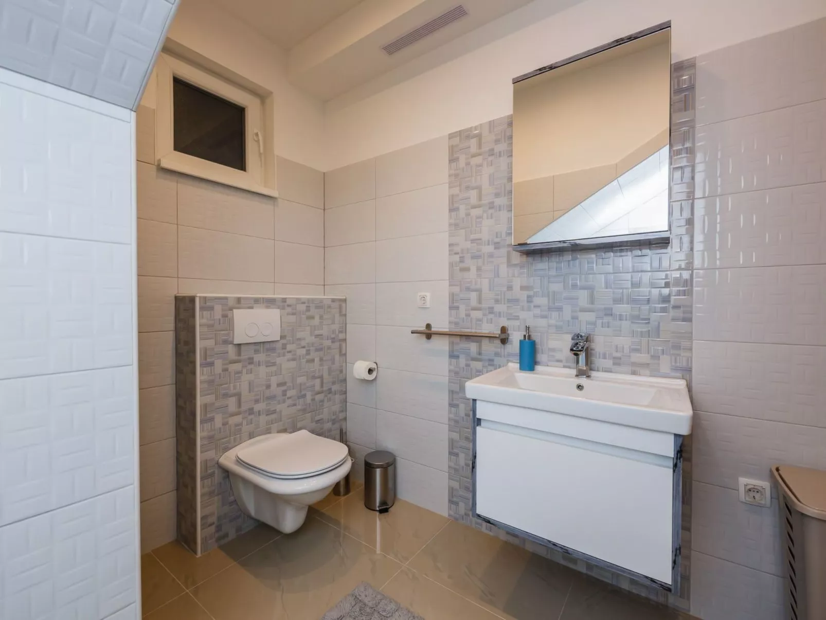 Villa Toni für 12 Personen in Kastel Stari-Drinnen