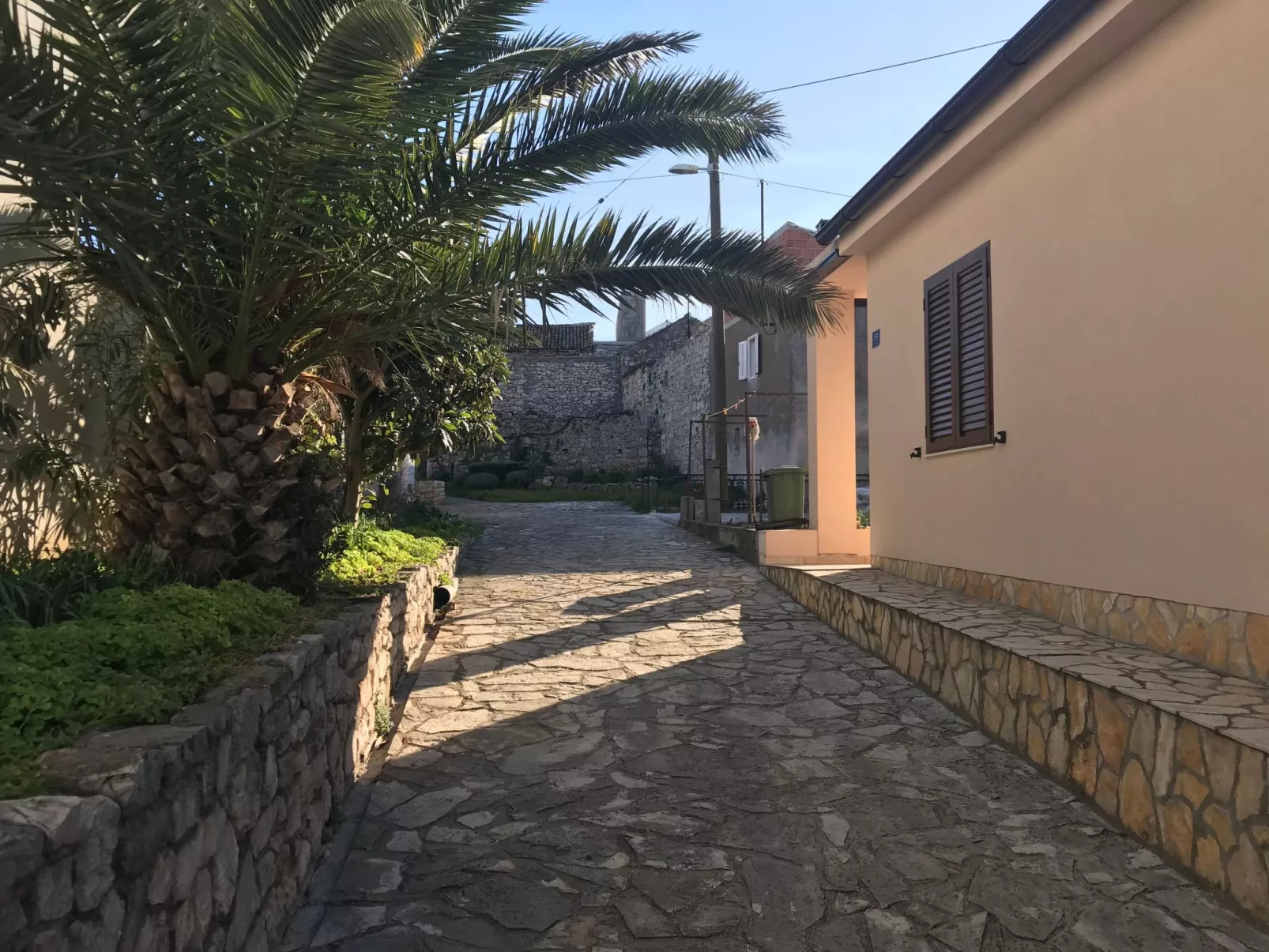 "Krajka" mit Blick auf das Wasser-Image-tags.info