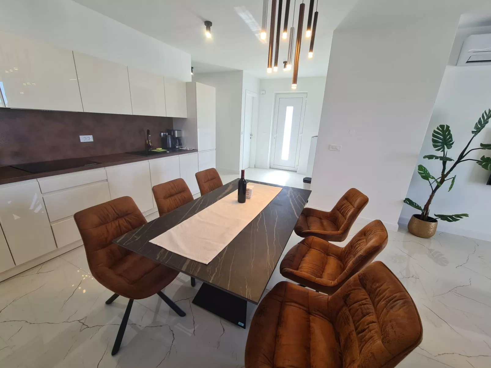 Neue Villa Angelo mit Sauna und beheiztem Pool-Image-tags.info