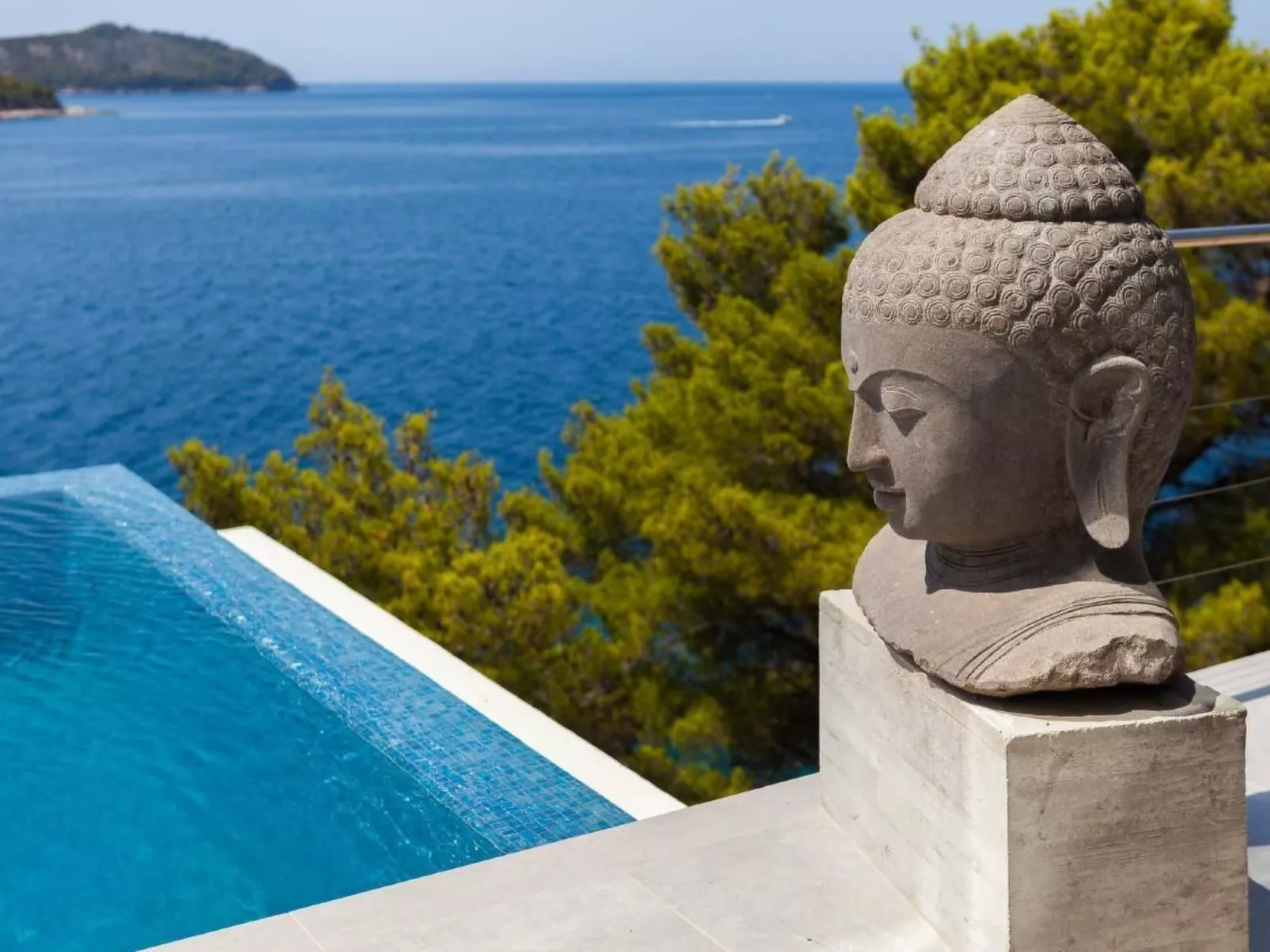 Villa Style and Sea-Image-tags.info