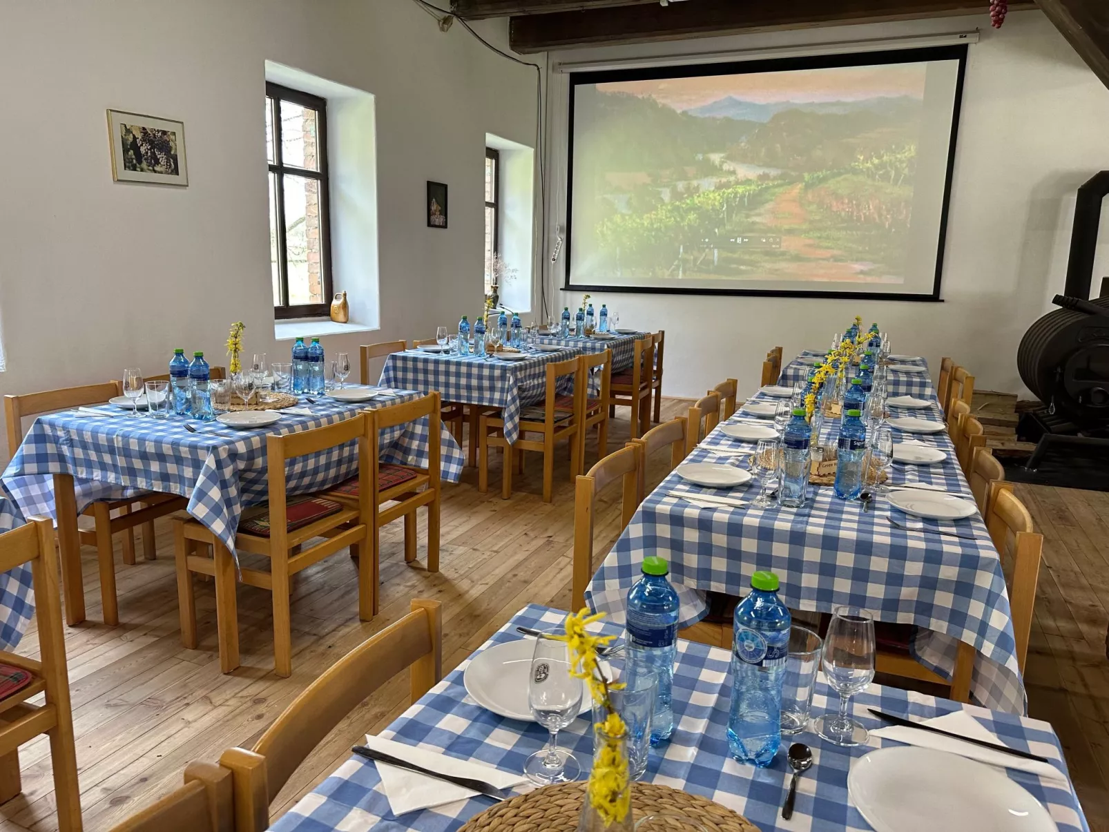 In  Green Valley Park 4 - Inside