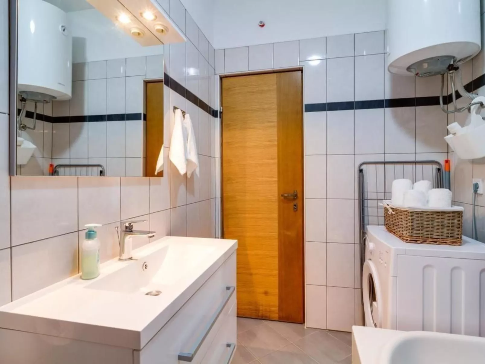 Haus Furlani mit schönem Garten und privatem Pool-Inside