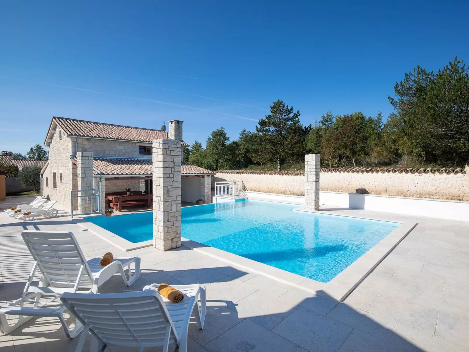 Für 6 Personen und 2 Kinder in Ružići bei Pazin, Istrien (Binnenland von Istrie-Outside