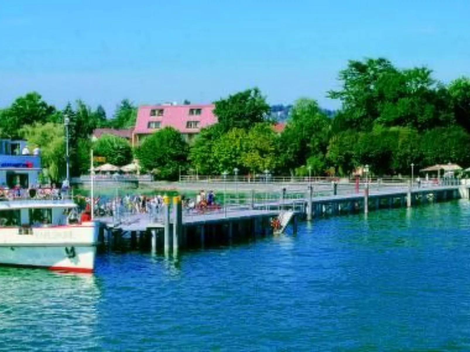 Ferien-Apartment-Draußen