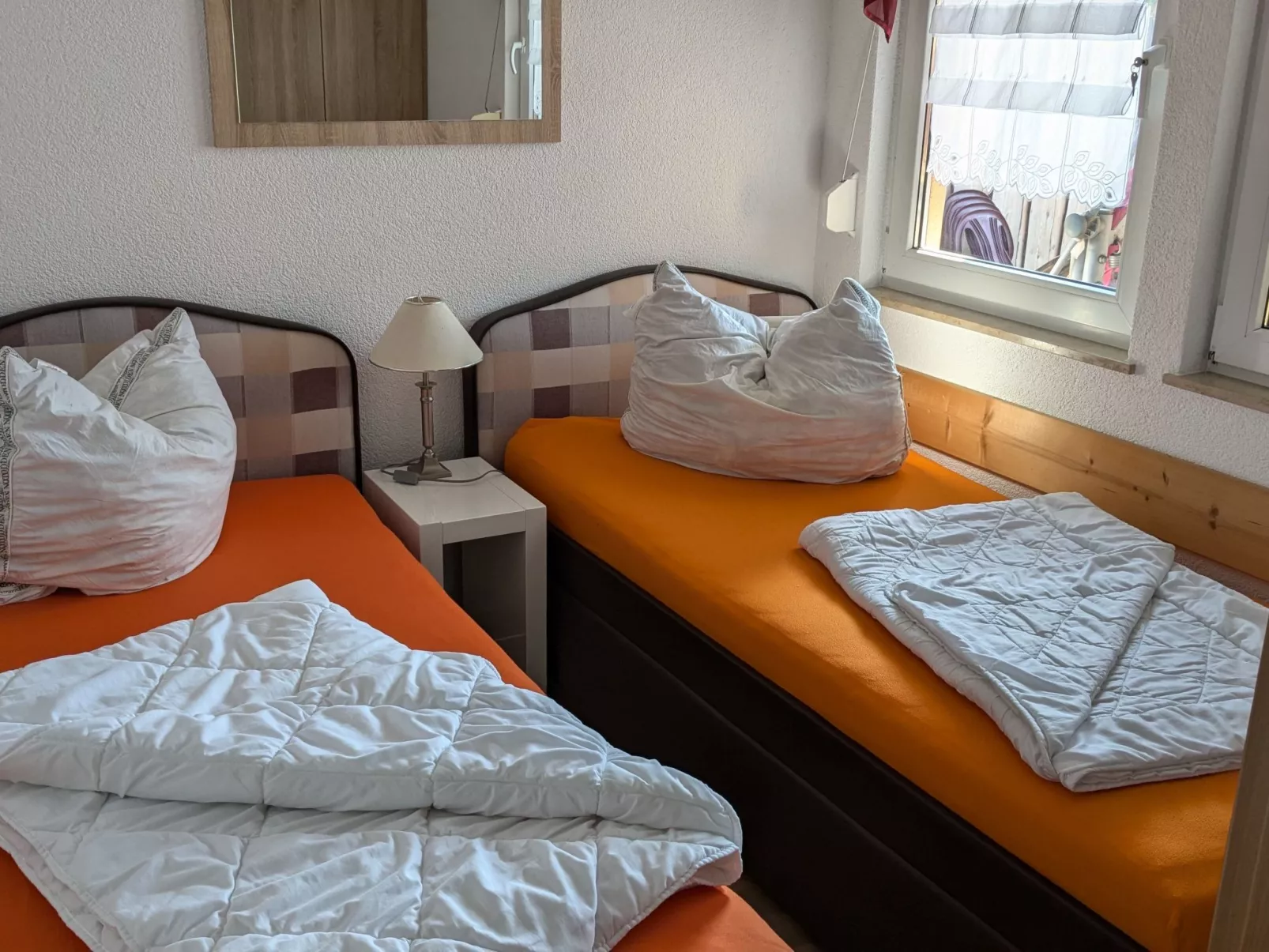 Mit Garten, Grill und Terrasse-Inside