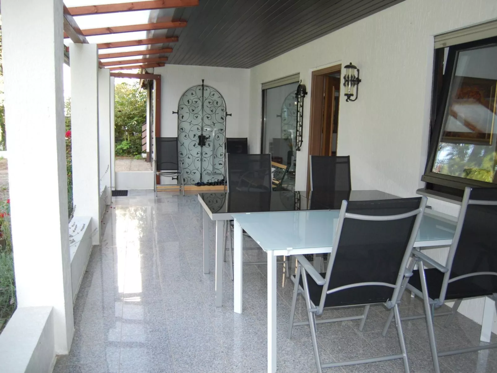 Rose Terrace-Draußen