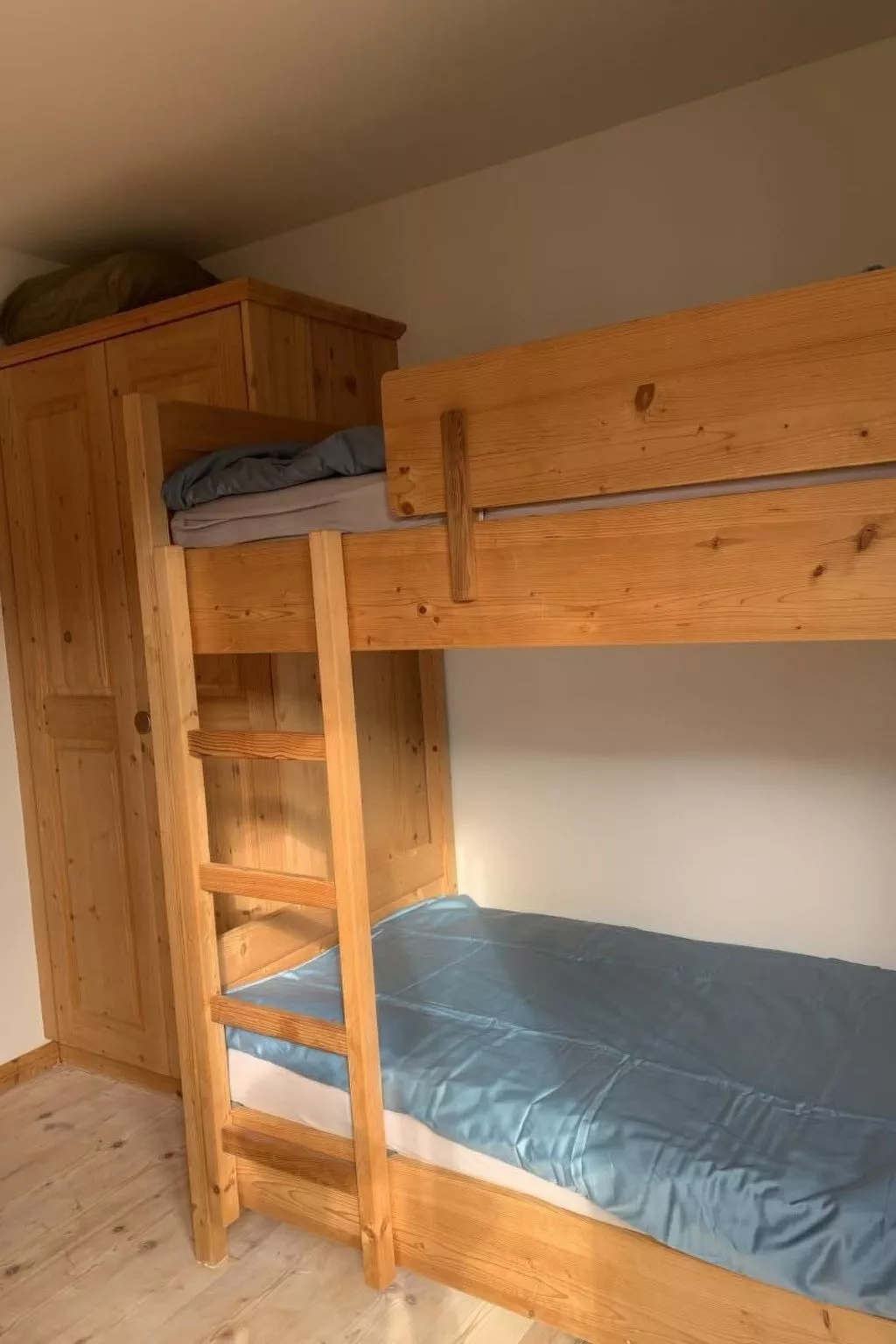 Chesa Genziana-Image-tags.info