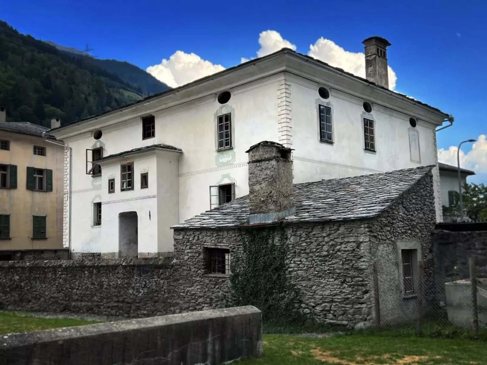 Bündner Zuckerbäckerpalazzo unter Denkmalschutz-Inside