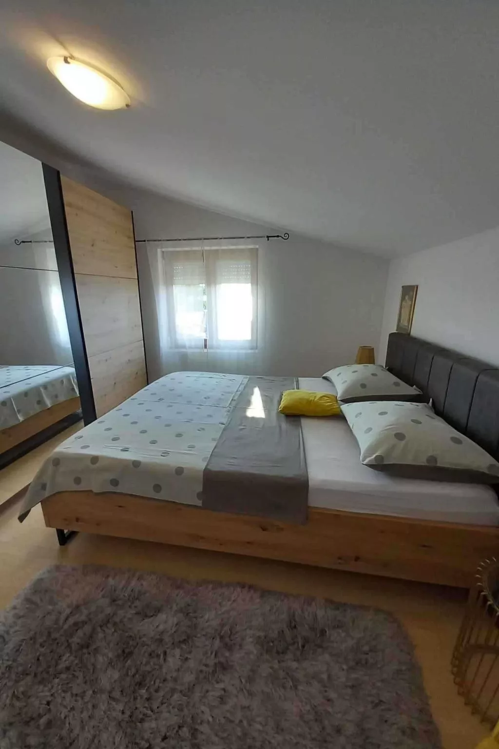 Wohnung mit Whirlpool-Drinnen