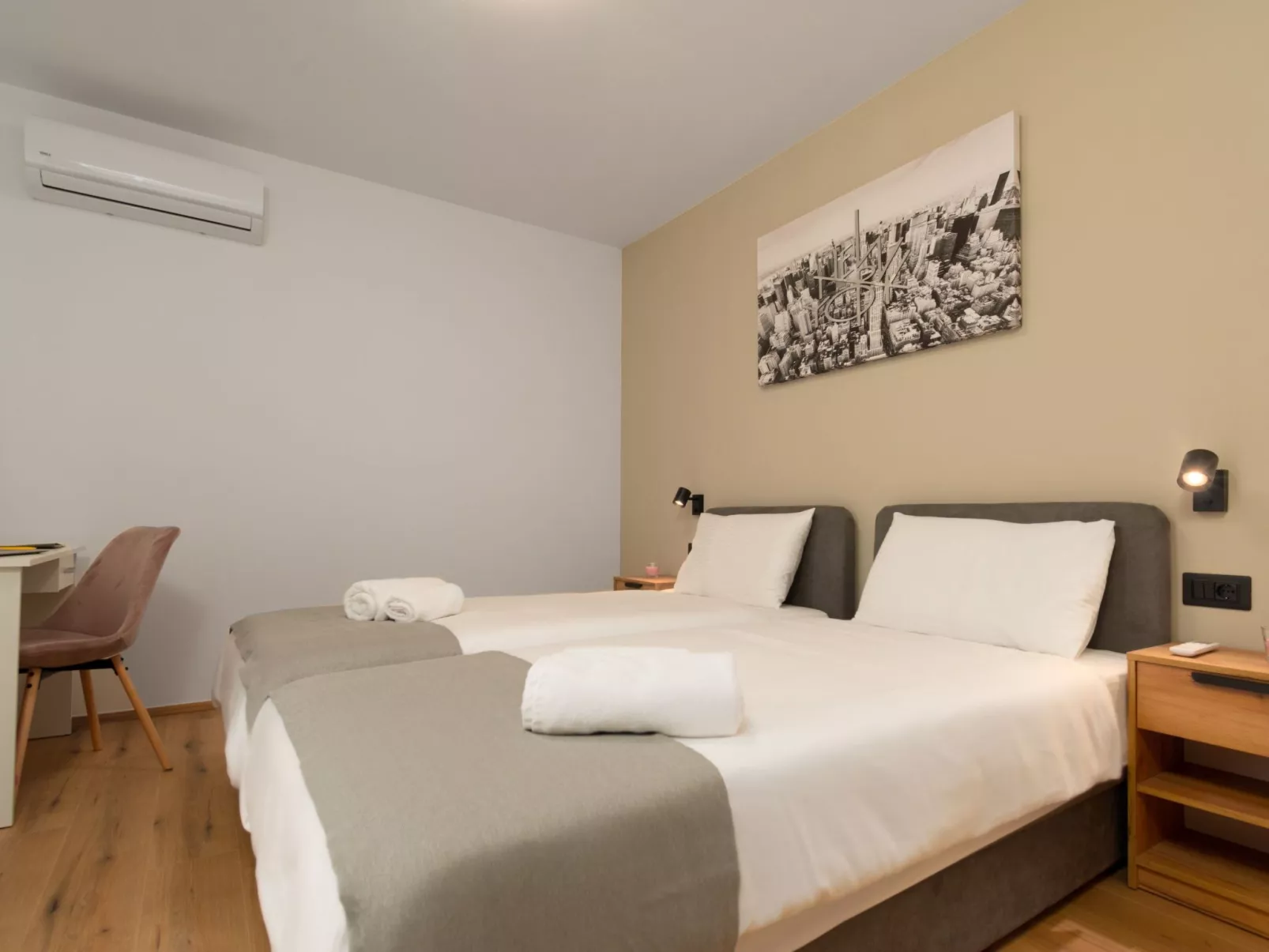 Modern 300m² Villa - King Beds and Leisure Zone-Inside