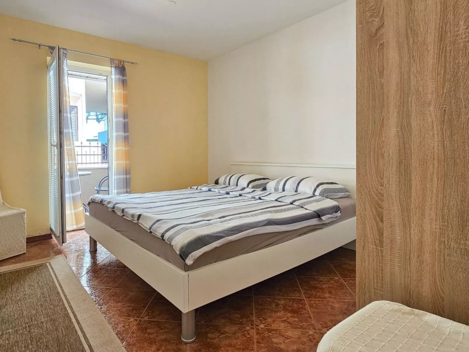 Wohnung "Domili" mit eigener Terrasse-Drinnen