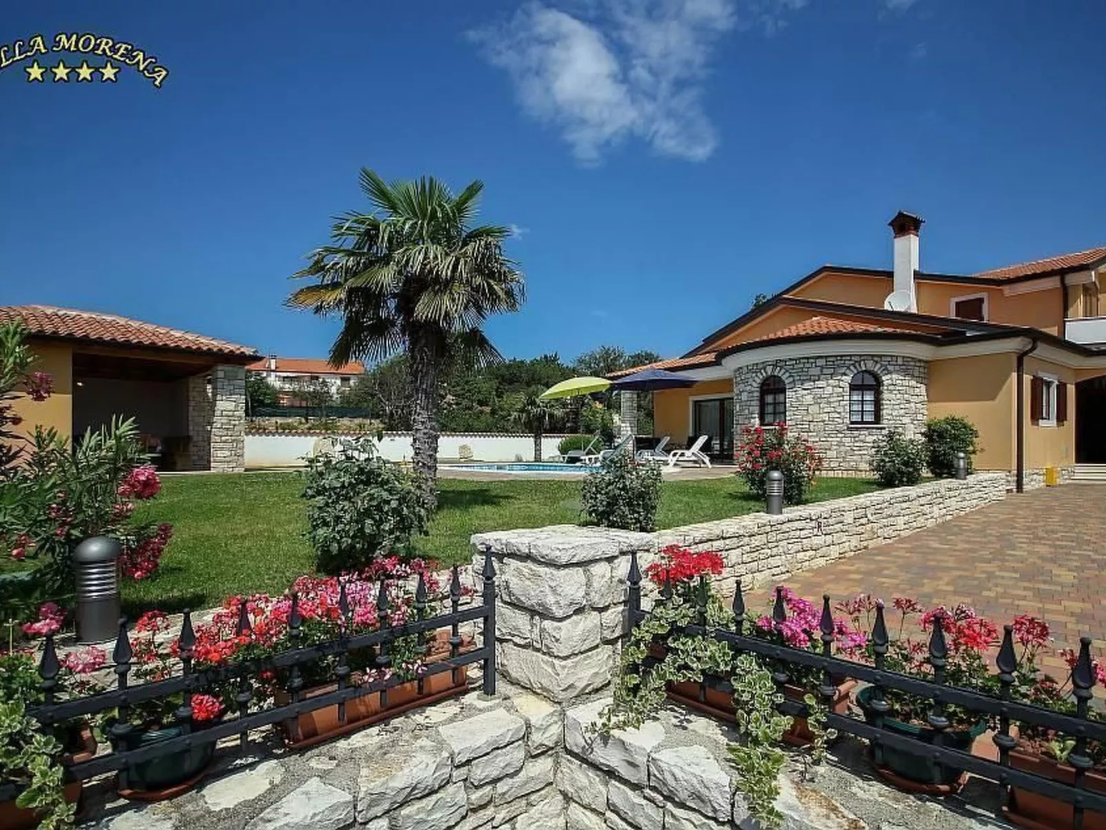 Schöne Ferienvilla Morena mit Pool-Dehors