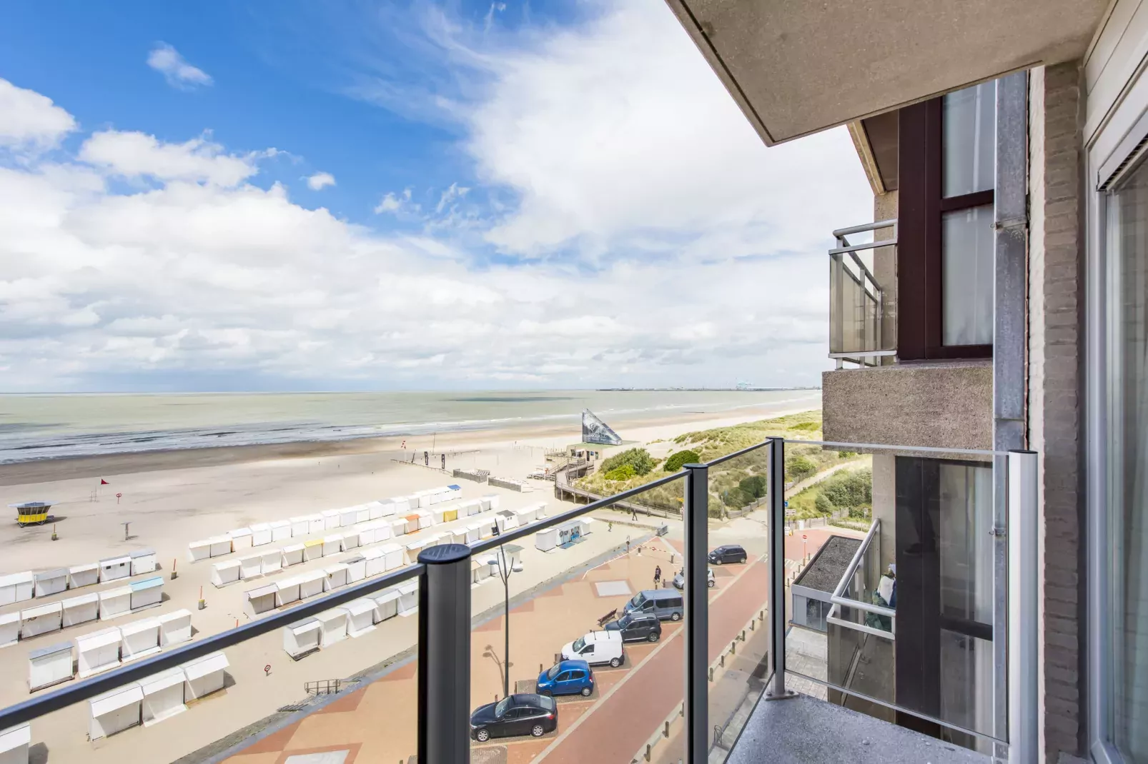 Ter Duinen 0601-View summer