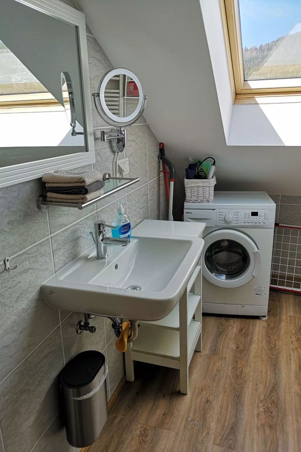 Haus Maria Hochschwarzwald, Garten umzäunt, Wald-Inside