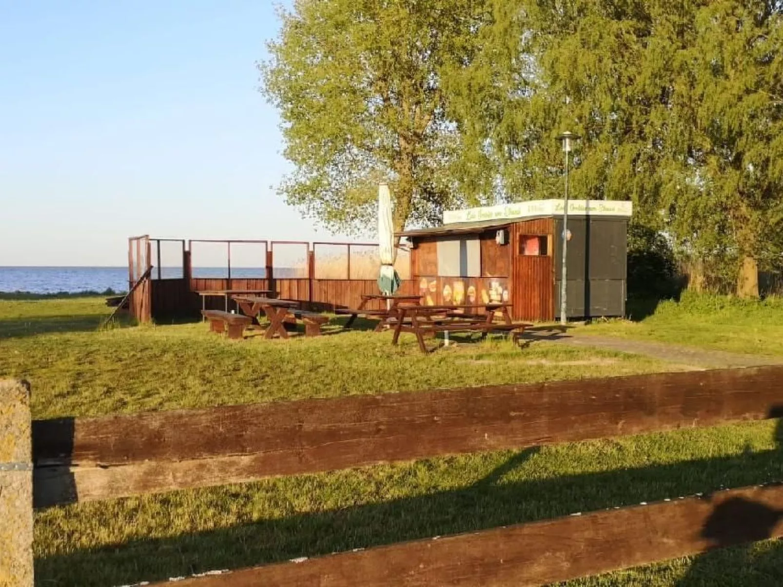 In Altwarp mit Botanischem Garten-Draußen