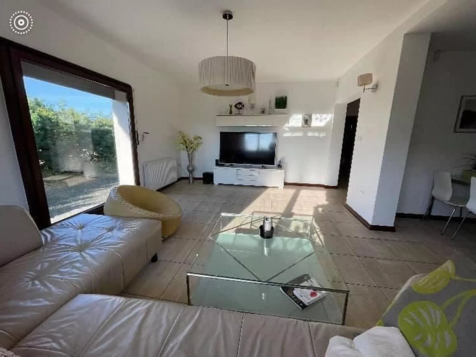 Schönes Ferienhaus für 7 Personen und 1 Kind-Dedans