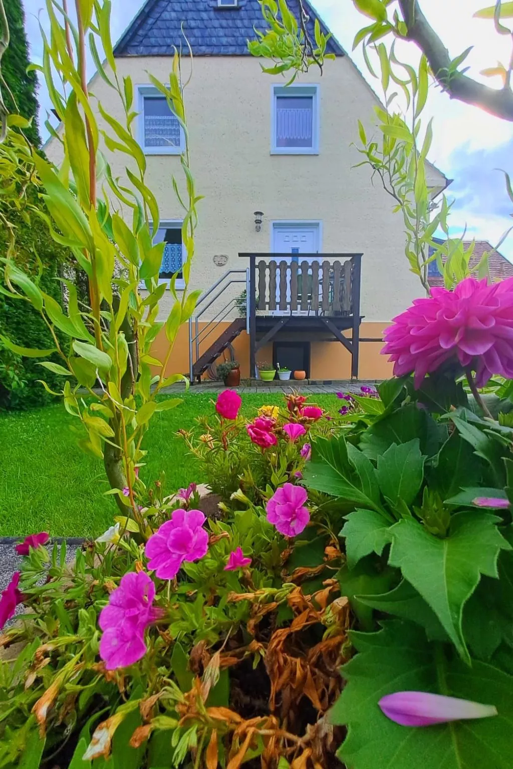 Schöne Ferienwohnung mit Garten und Grill-Dehors