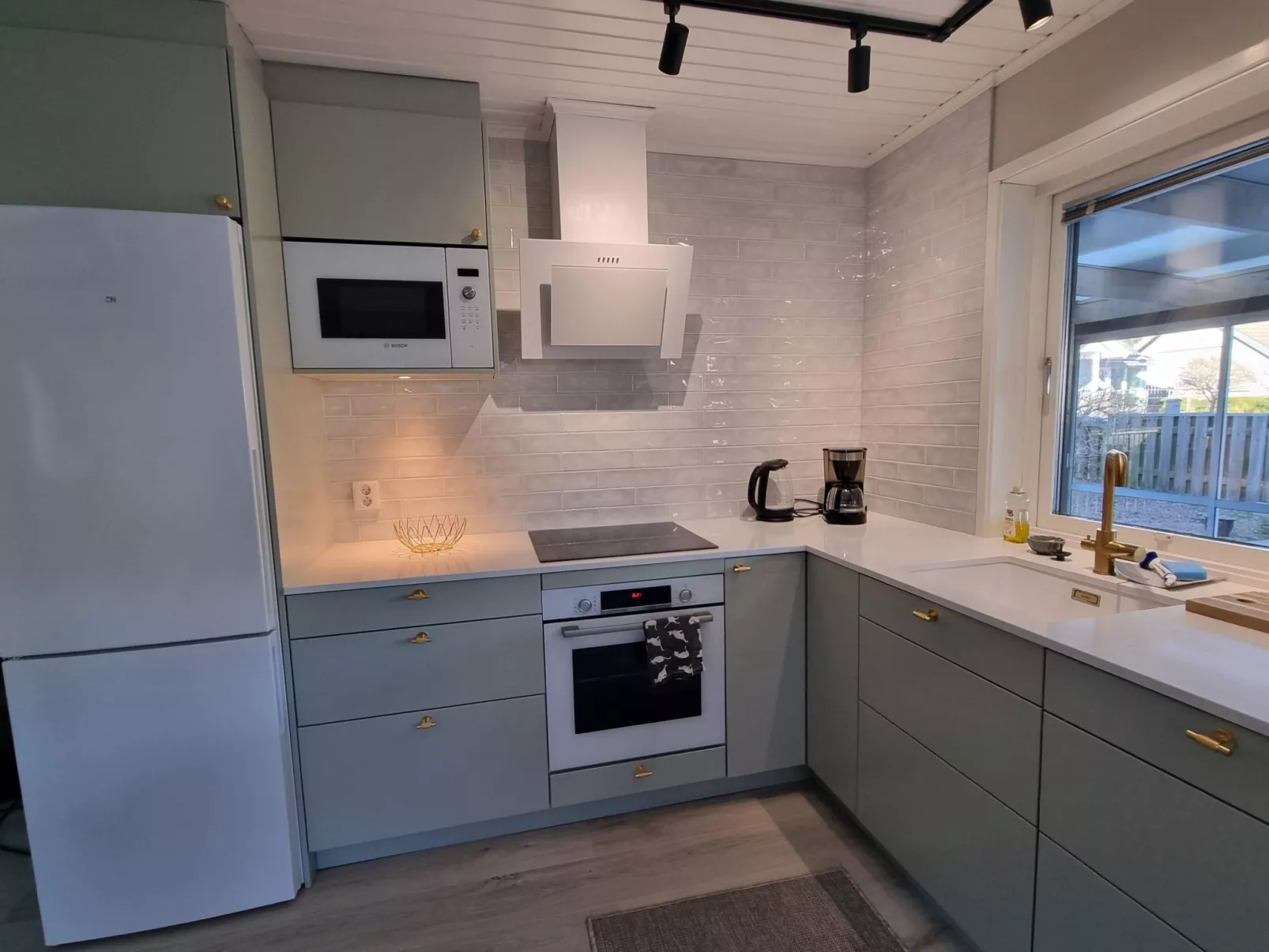 "Paradisvägen" direkt am Strand-Image-tags.info