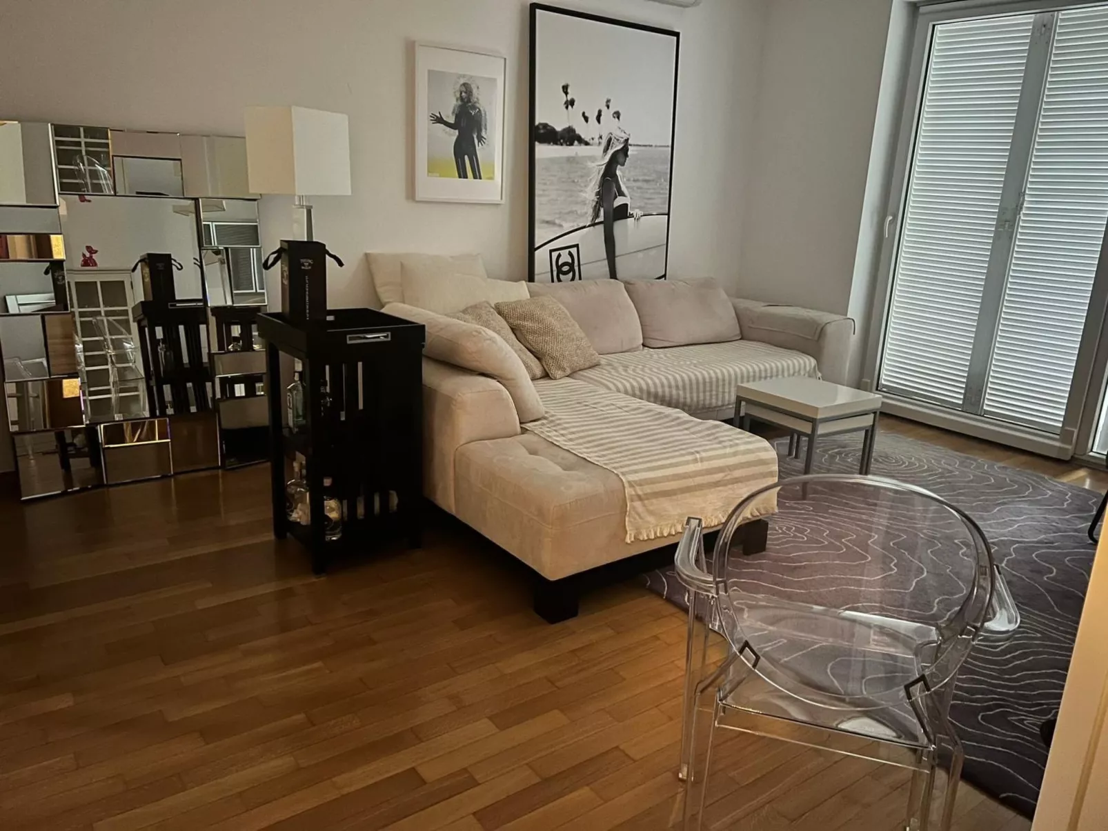 Appartement mit Terrasse-Drinnen