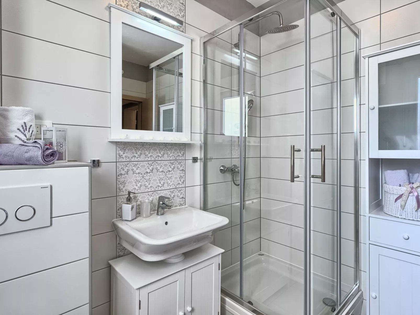 Gemütliches Studio mit Balkon-Drinnen