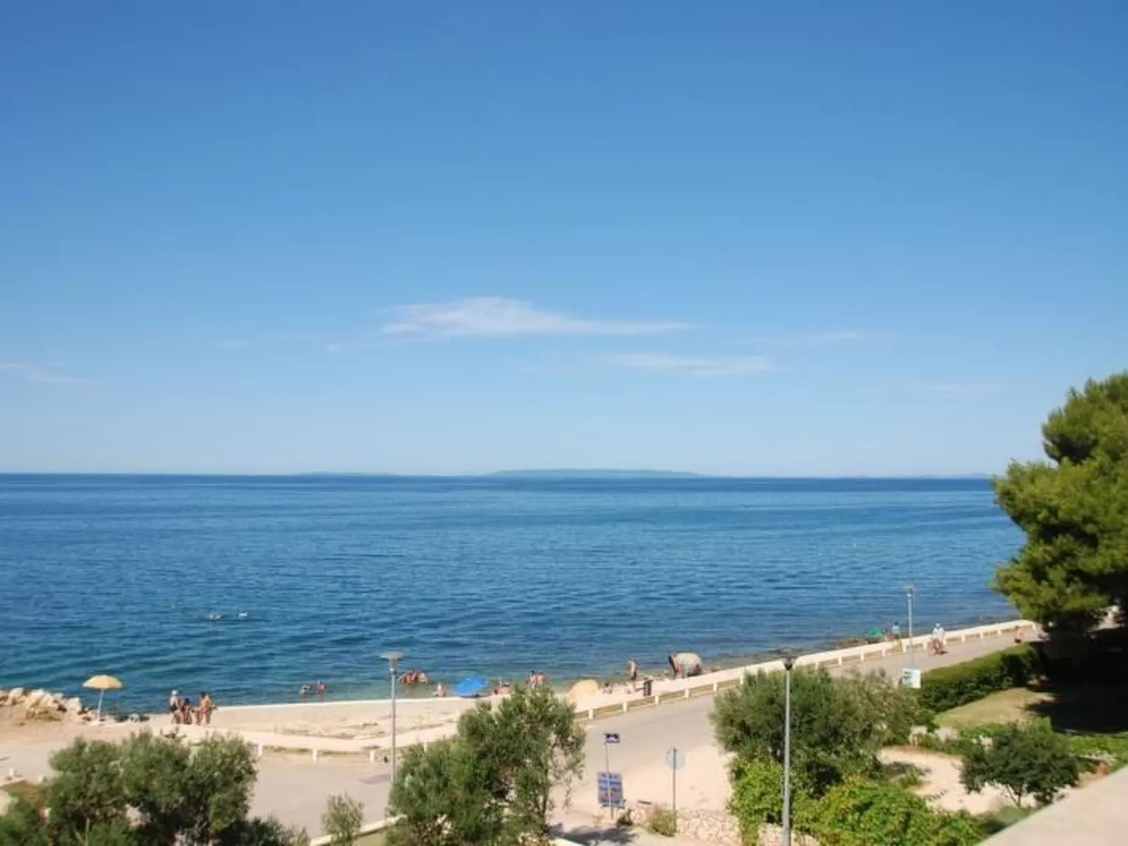 Apartment mit Balkon-Outside