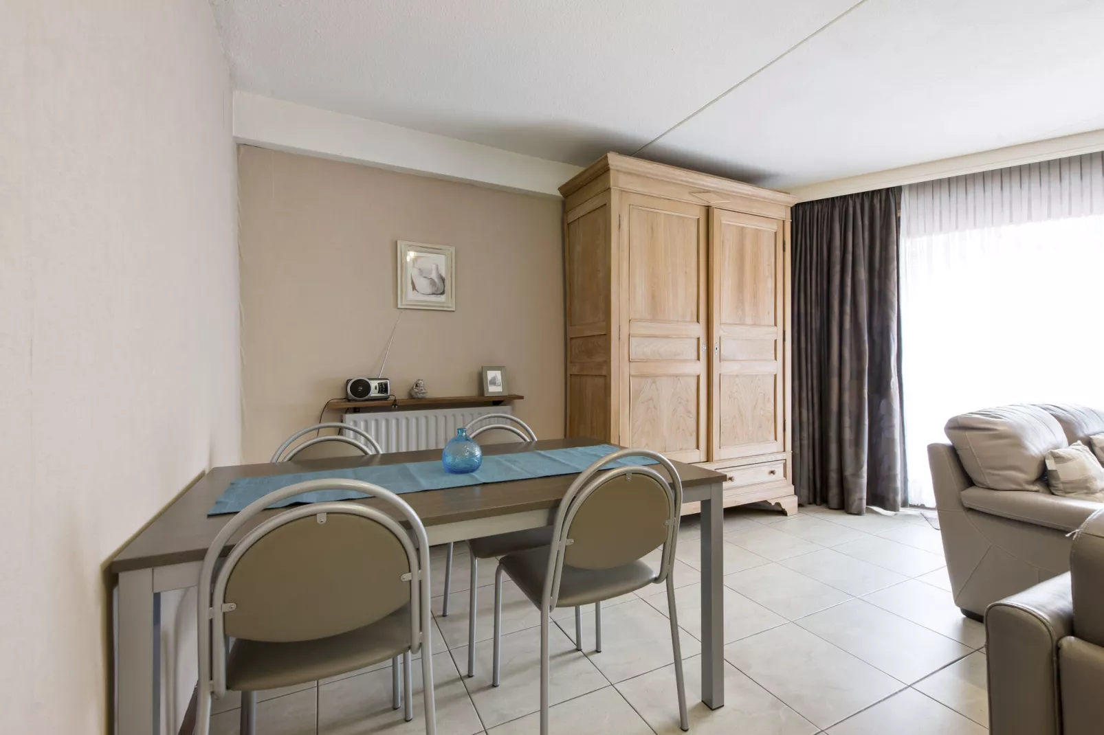 The Gallery DEF D2-Dining room