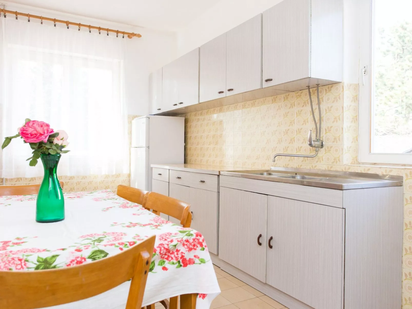 Appartement "Apartman Ester" mit Terrasse-Drinnen