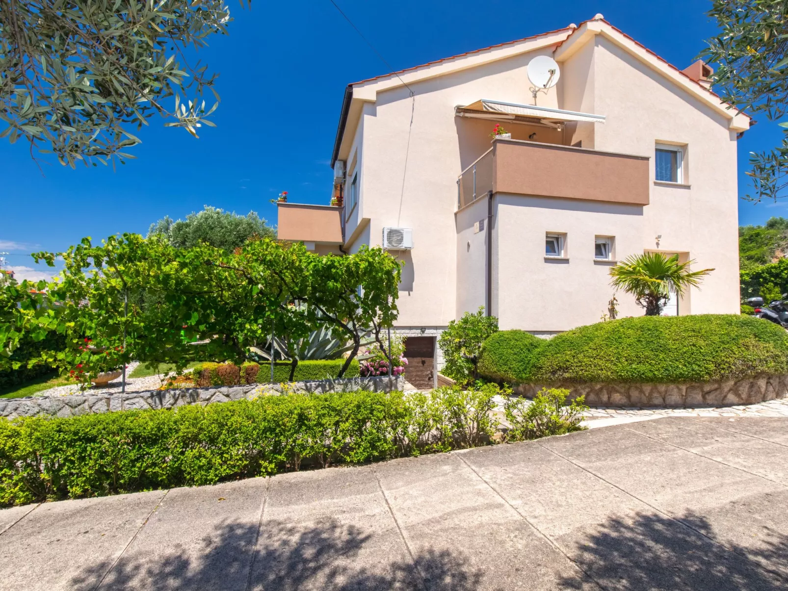 Ferienhaus "apartman cesarek A1"-Outside