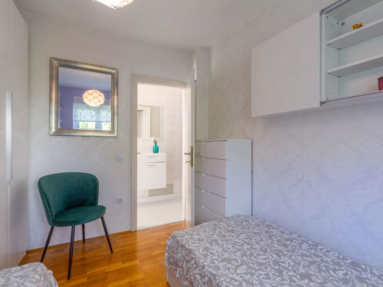 Sara Premium-Drinnen