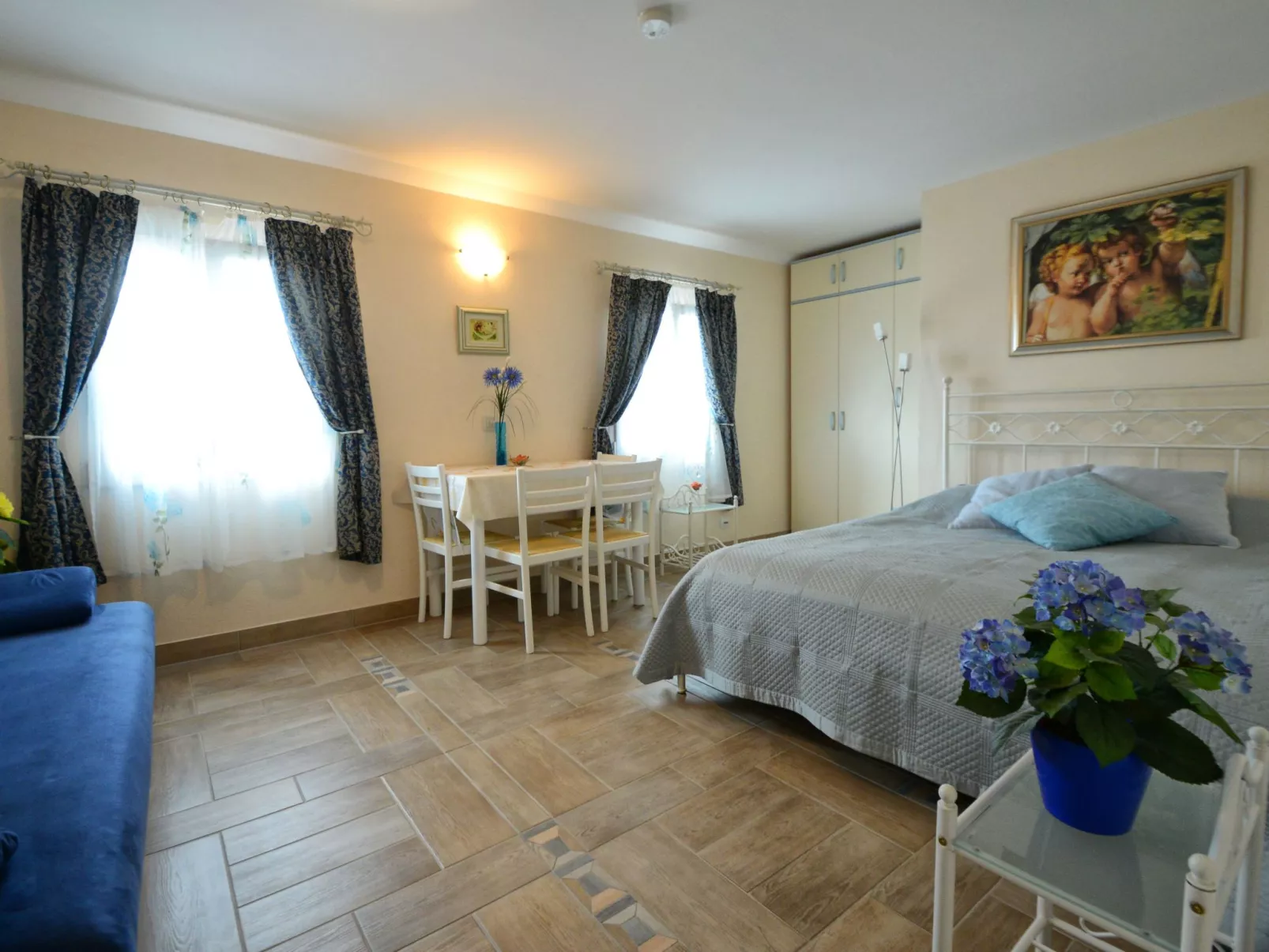 Villa "Bella"-Drinnen