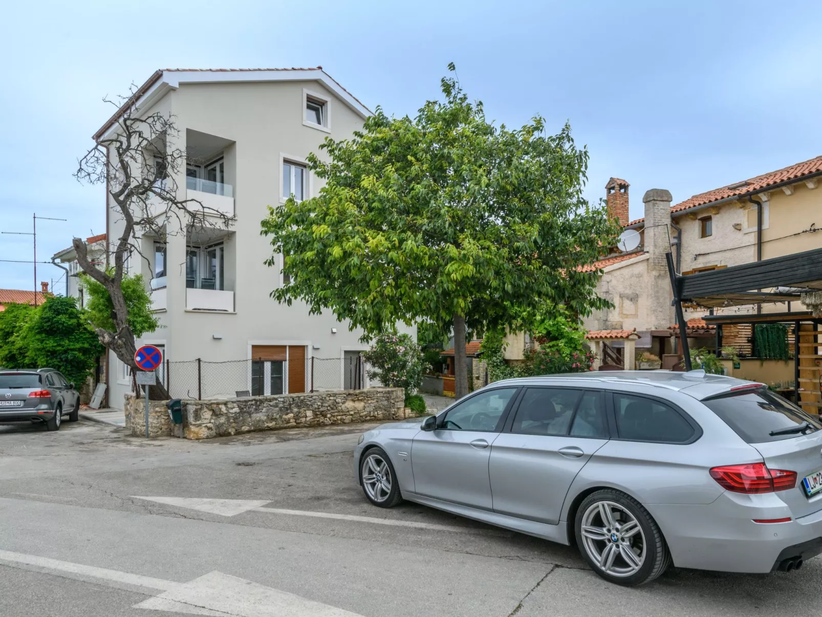 MA Premantura Luxus Apartment Nr. 3 mit Meerblick und Parkplatz für 2+2 Persone-Dehors