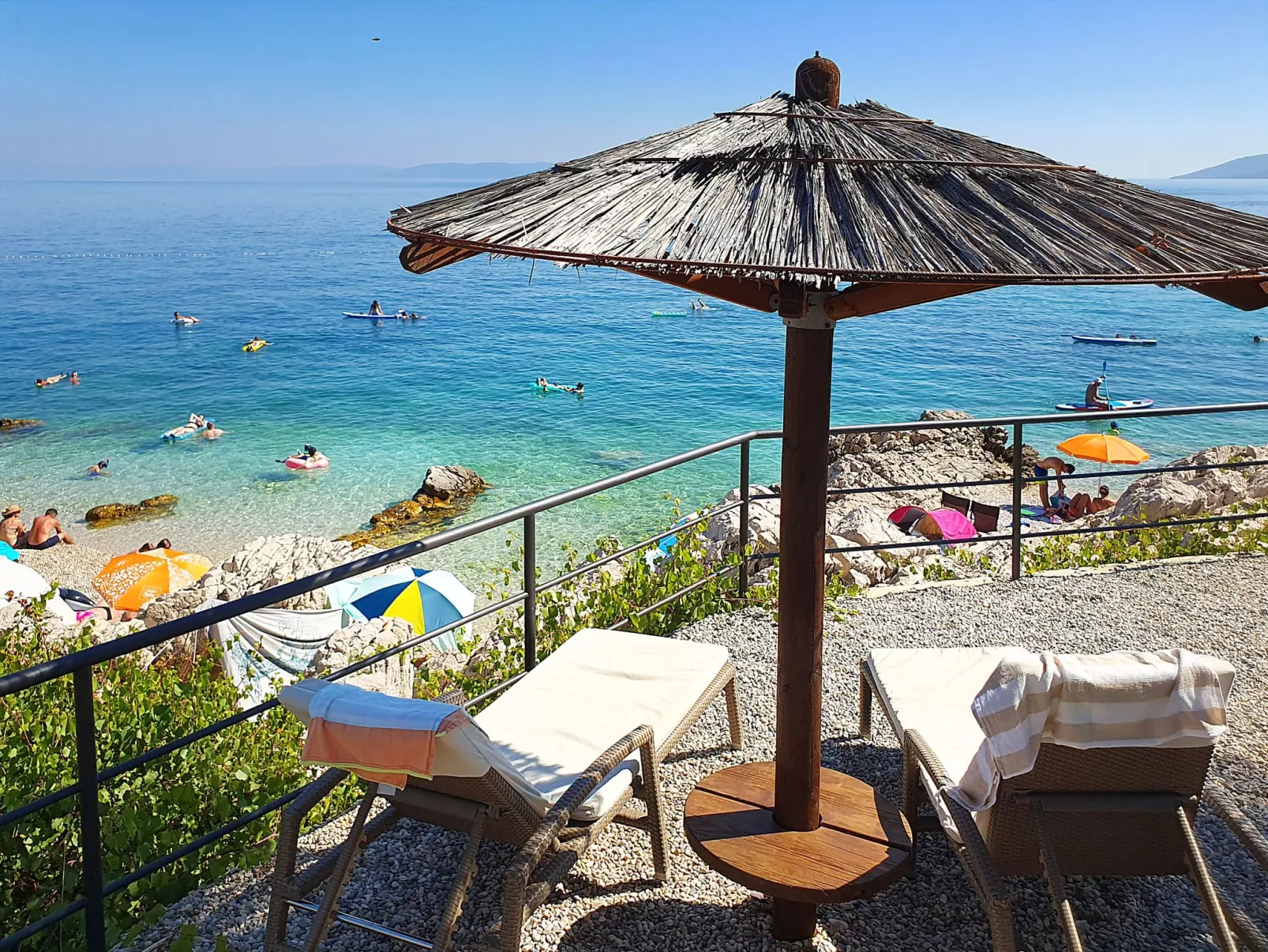 "Adria Parkside" mit Terrasse-Outside