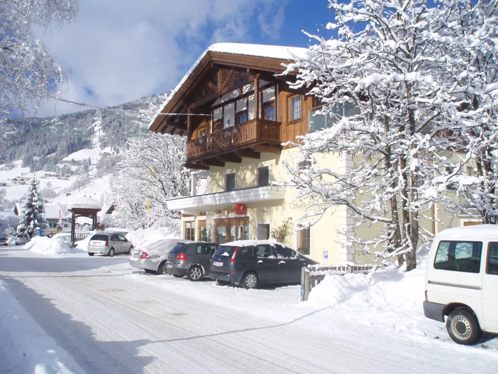 Schöne Wohnung Enzian für vier Personen-Dehors