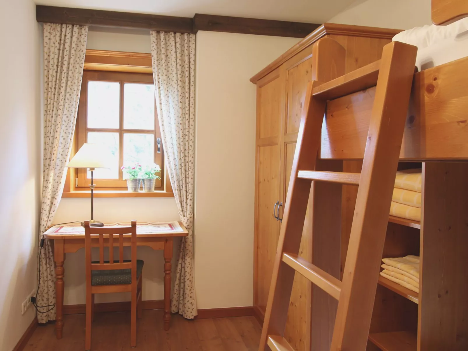 Wasserfal top 1-Inside