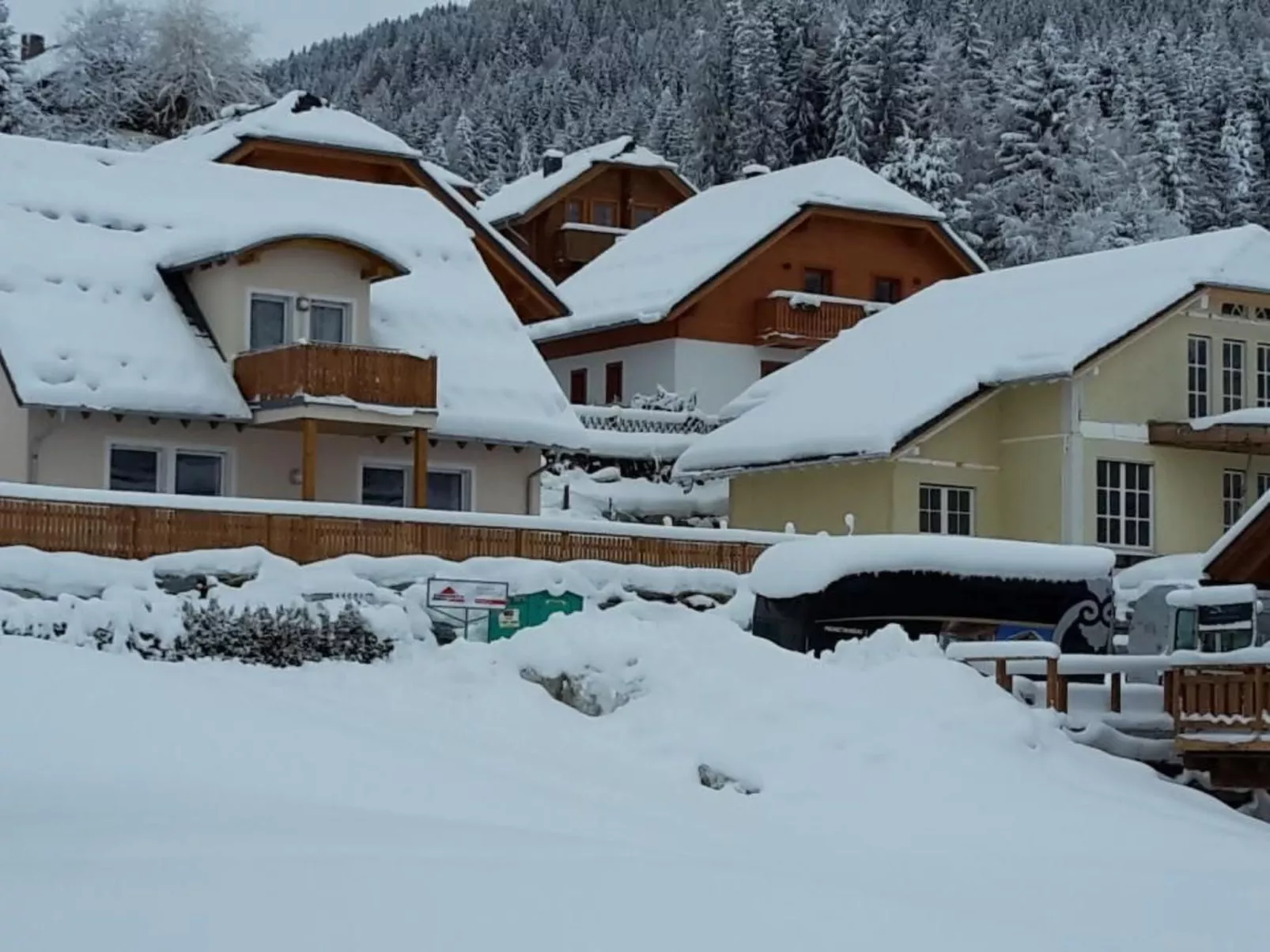 Mit Großer Terrasse - Draußen