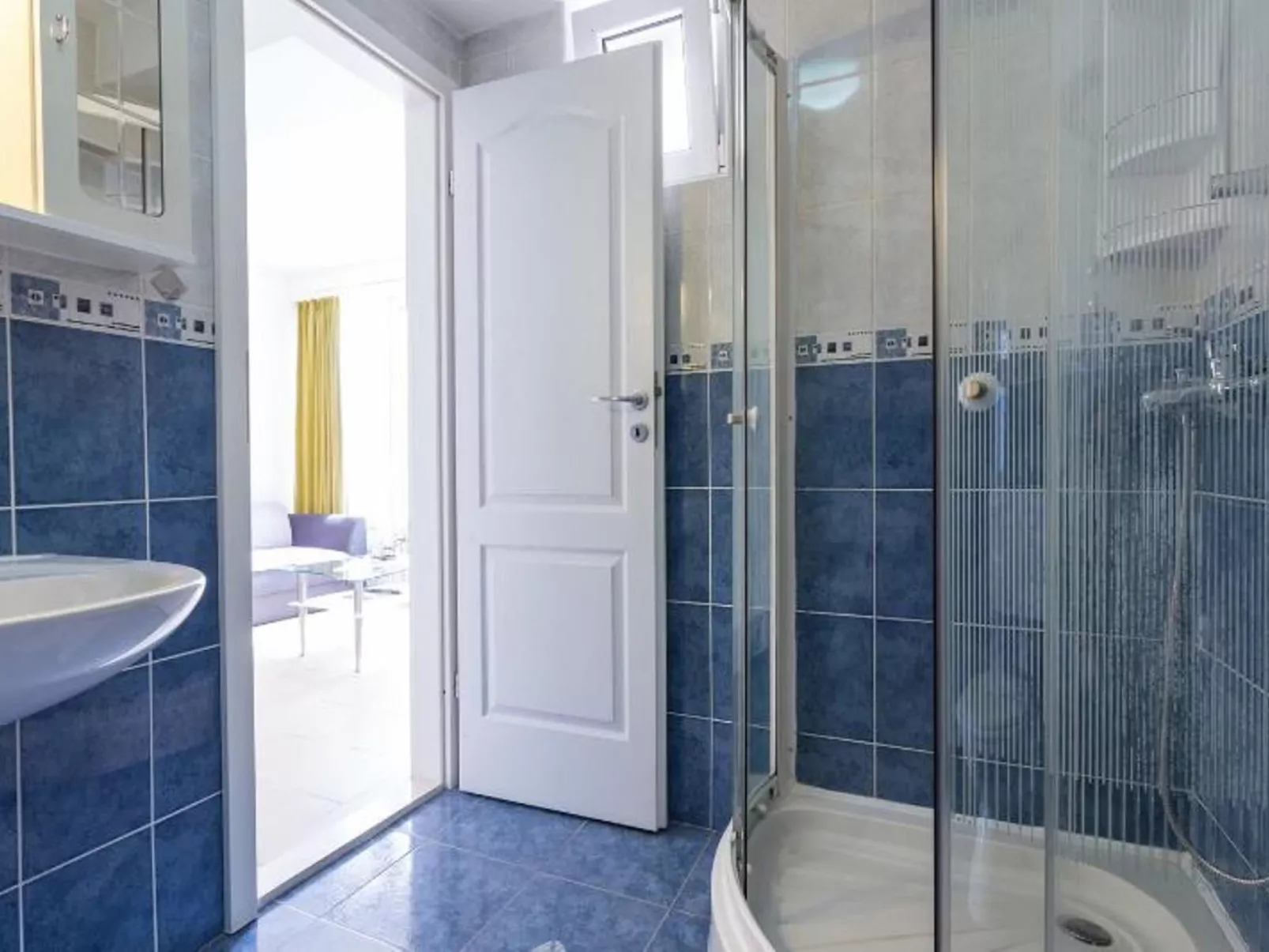 Charmantes Studio mit Meerblick-Image-tags.info