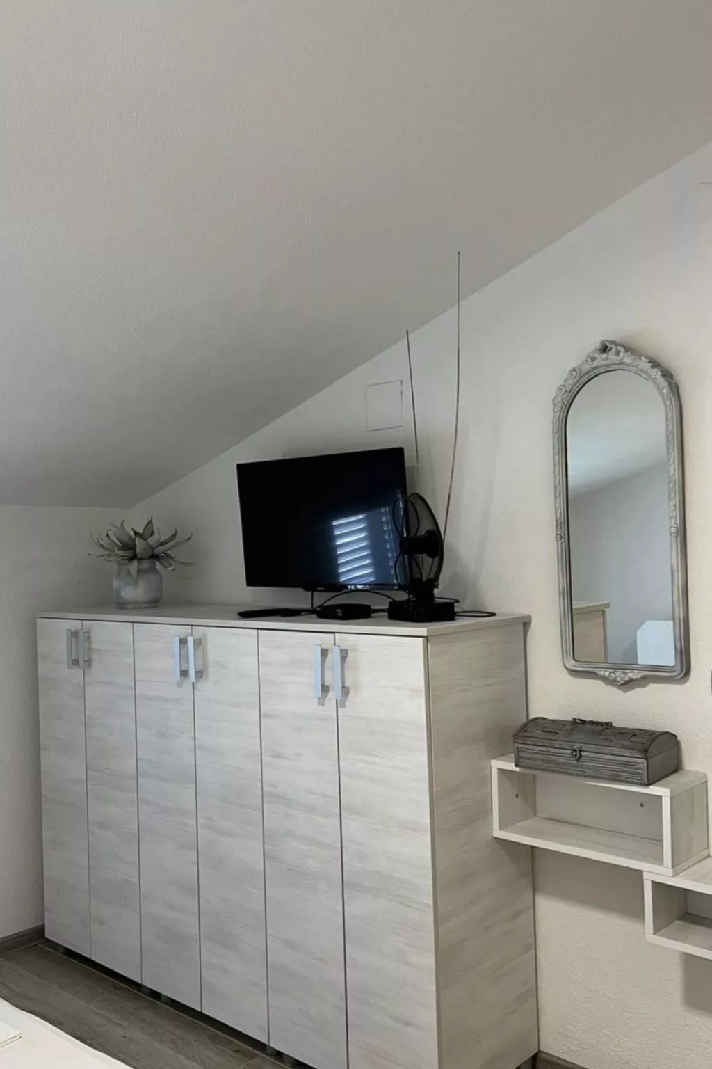 Wohnung Violett-Drinnen