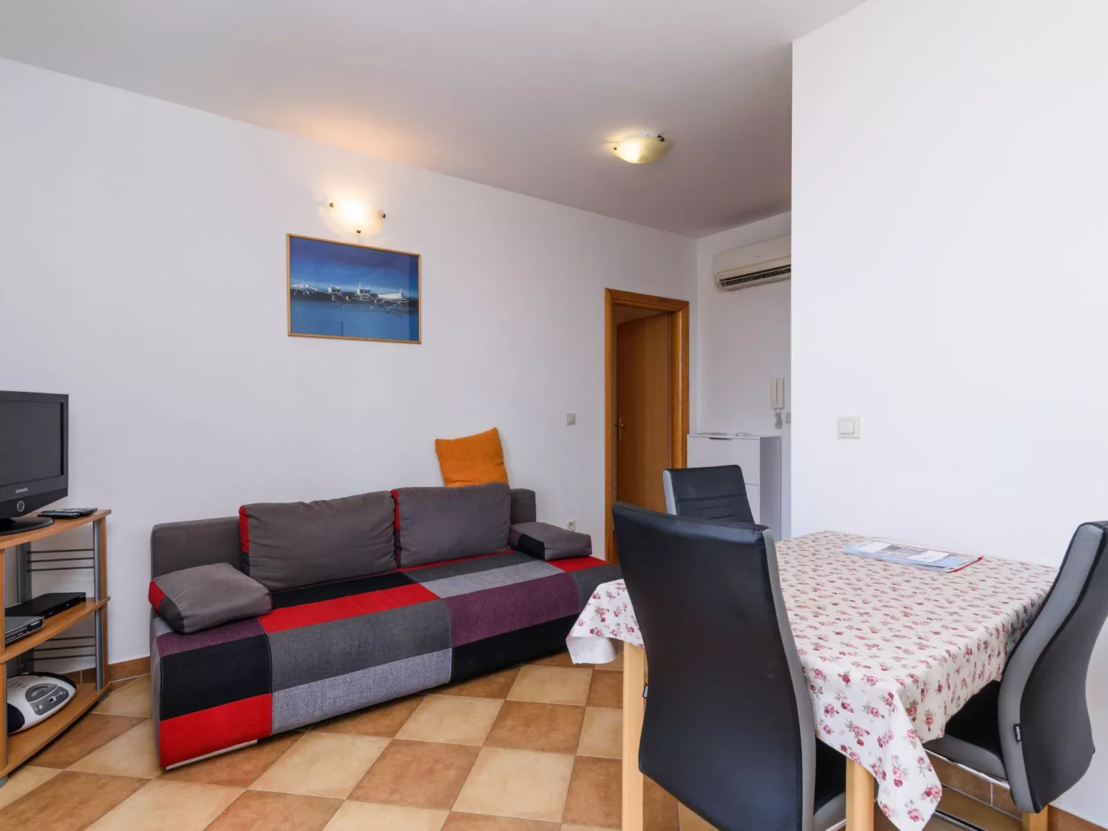 Mit Whirlpool-Dedans